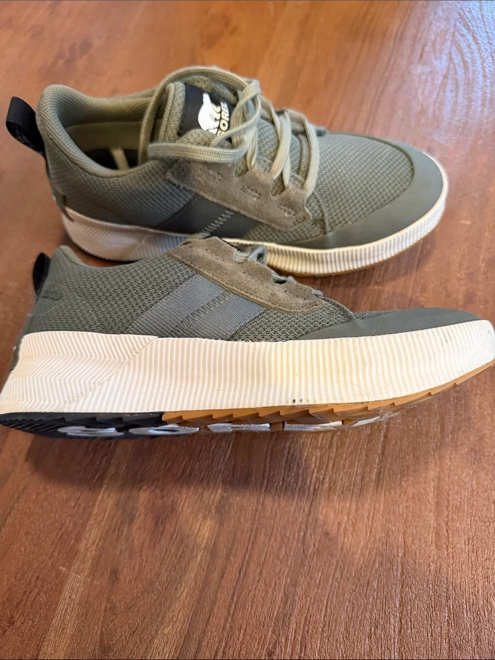 Sorel Women’s Olive Green Out n’ About Lace-Up Sneaker